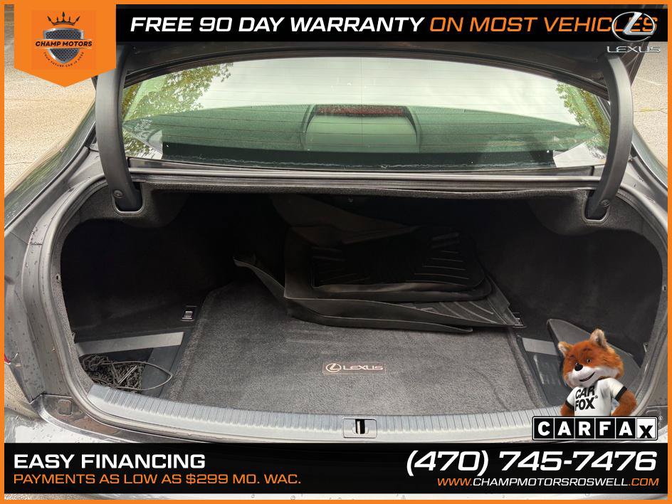 Used 2010 Lexus IS 250 w/ Preferred Accessory Package RWD image 11
