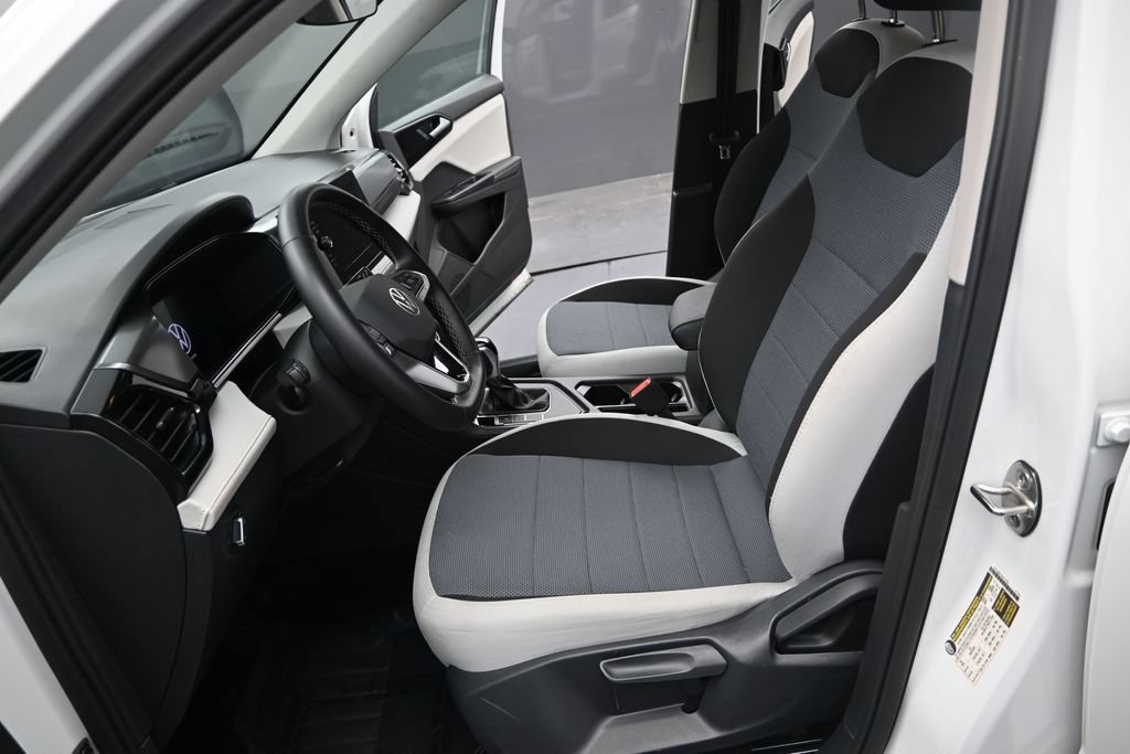 Used 2025 Volkswagen Taos S FWD image 18