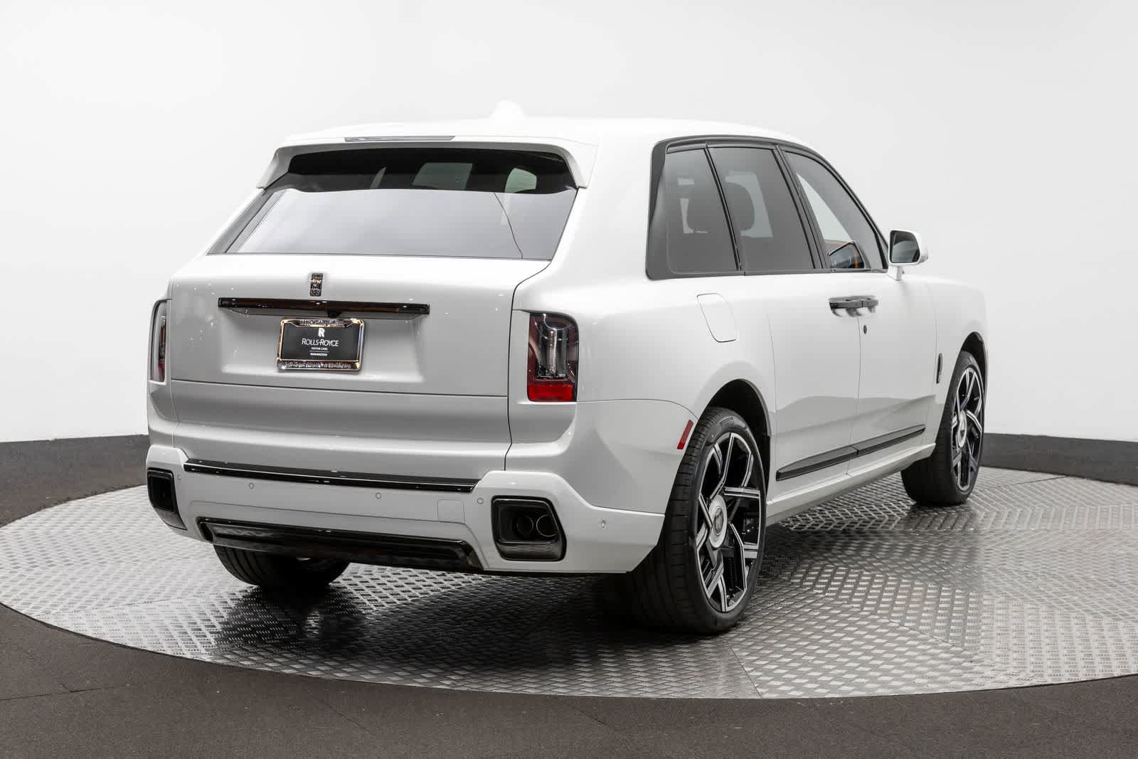 New 2027 Rolls-Royce Cullinan Black Badge AWD/4WD image 25