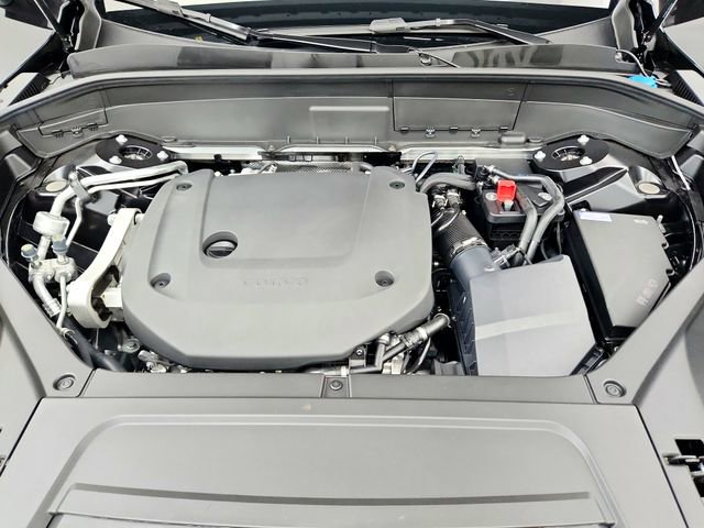 New 2026 Volvo XC90 B6 Plus w/ Protection Package Premier image 28