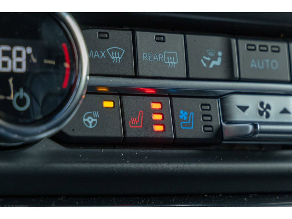 Used 2022 Ford Expedition Max Limited image 29