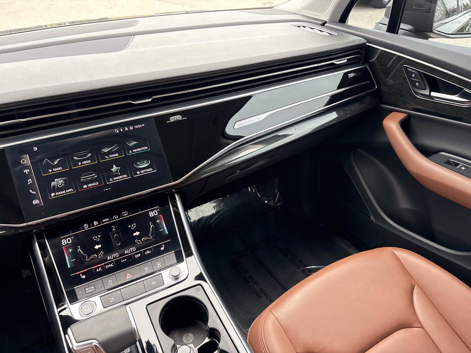 Used 2022 Audi Q7 Premium Plus w/ Premium Plus Package image 30