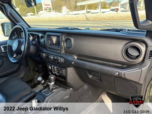 Used 2022 Jeep Gladiator Willys AWD/4WD image 42