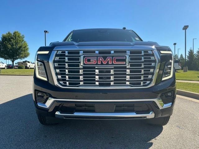 Used 2025 GMC Yukon XL Denali w/ LPO, Floor Liner Package AWD/4WD image 8