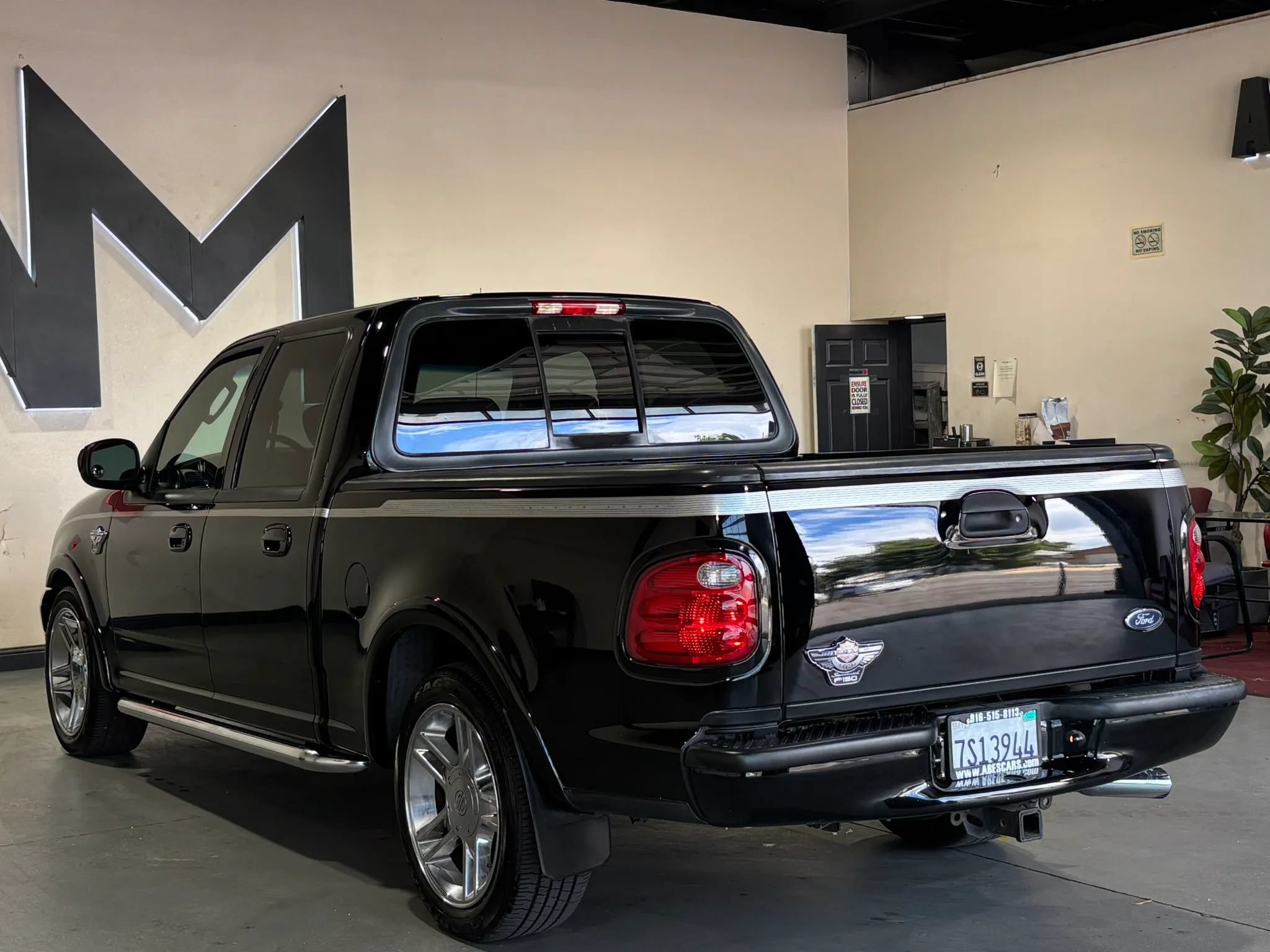 Used 2003 Ford F150 Harley-Davidson RWD image 5