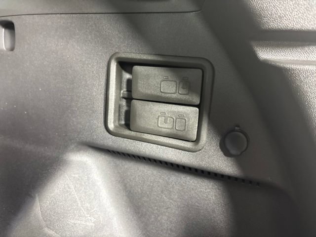 Used 2024 Chevrolet Equinox RS AWD/4WD image 28