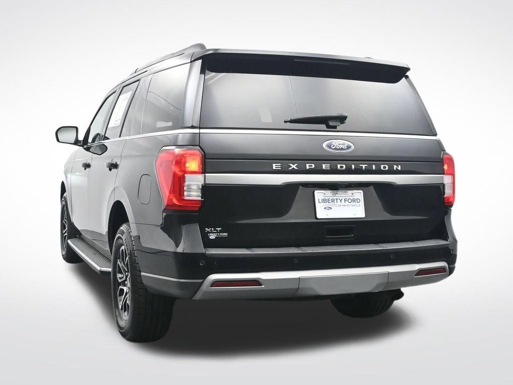 Used 2023 Ford Expedition XLT image 9