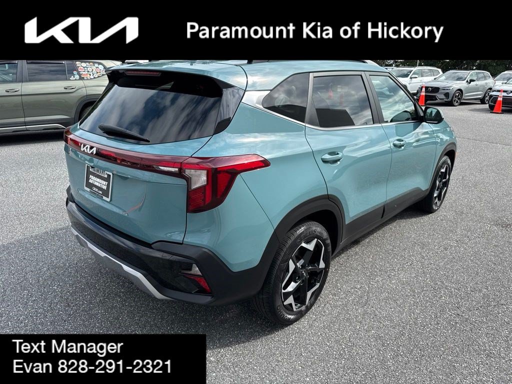 Used 2025 Kia Seltos EX FWD image 7