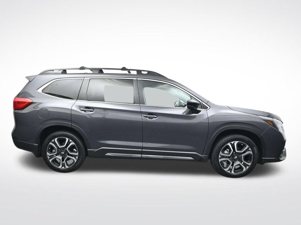 Used 2024 Subaru Ascent Limited w/ Technology Package AWD/4WD image 9