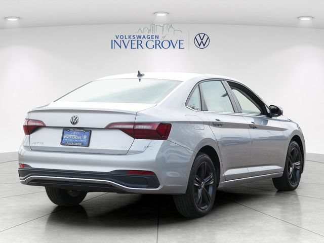 Certified 2023 Volkswagen Jetta SE FWD image 7