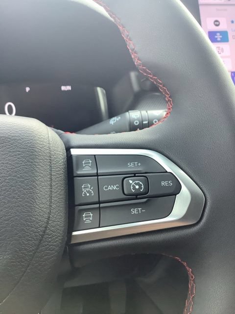 Certified 2025 Jeep Compass Trailhawk w/ Trailhawk Elite Group AWD/4WD image 31