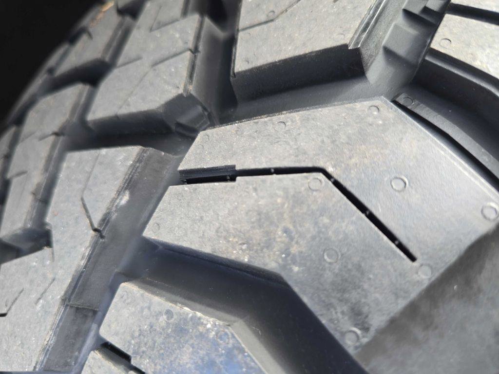 Used 2016 Jeep Wrangler Unlimited Sahara image 31