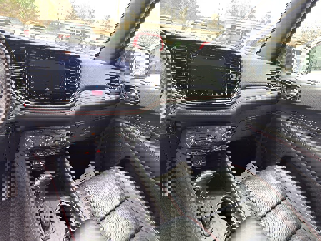 Used 2024 Dodge Durango GT image 27