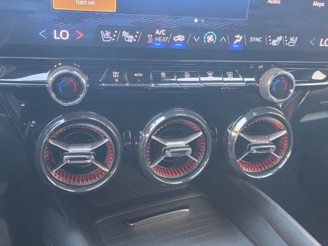 Certified 2024 Chevrolet Blazer EV RS AWD/4WD image 26