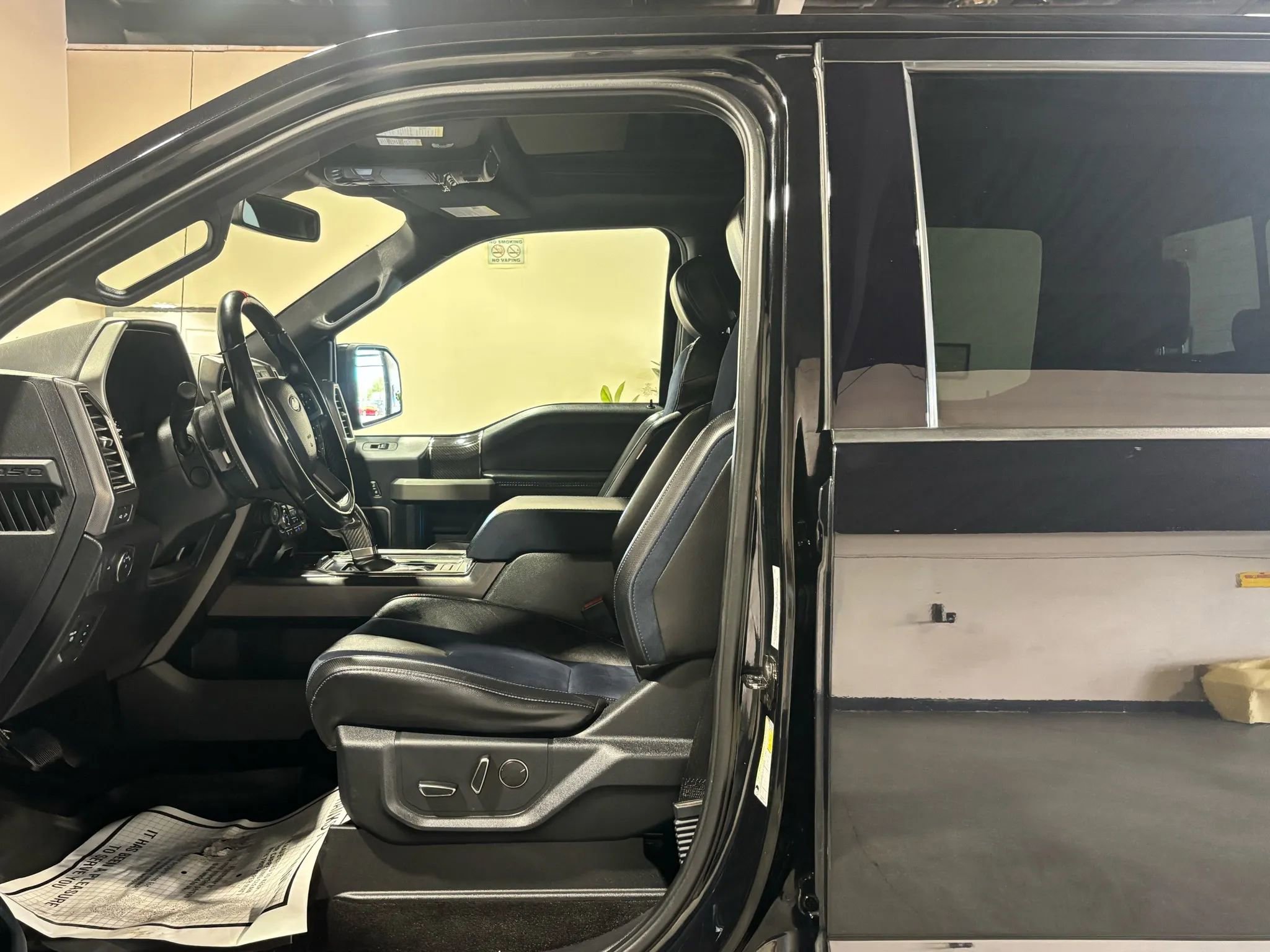 Used 2019 Ford F150 Raptor w/ Equipment Group 802A Luxury image 9