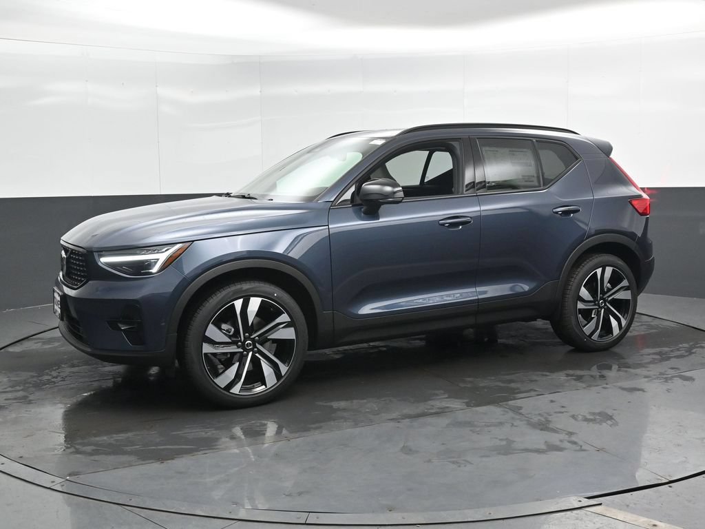 New 2026 Volvo XC40 B5 Ultra w/ Climate Package AWD/4WD image 6