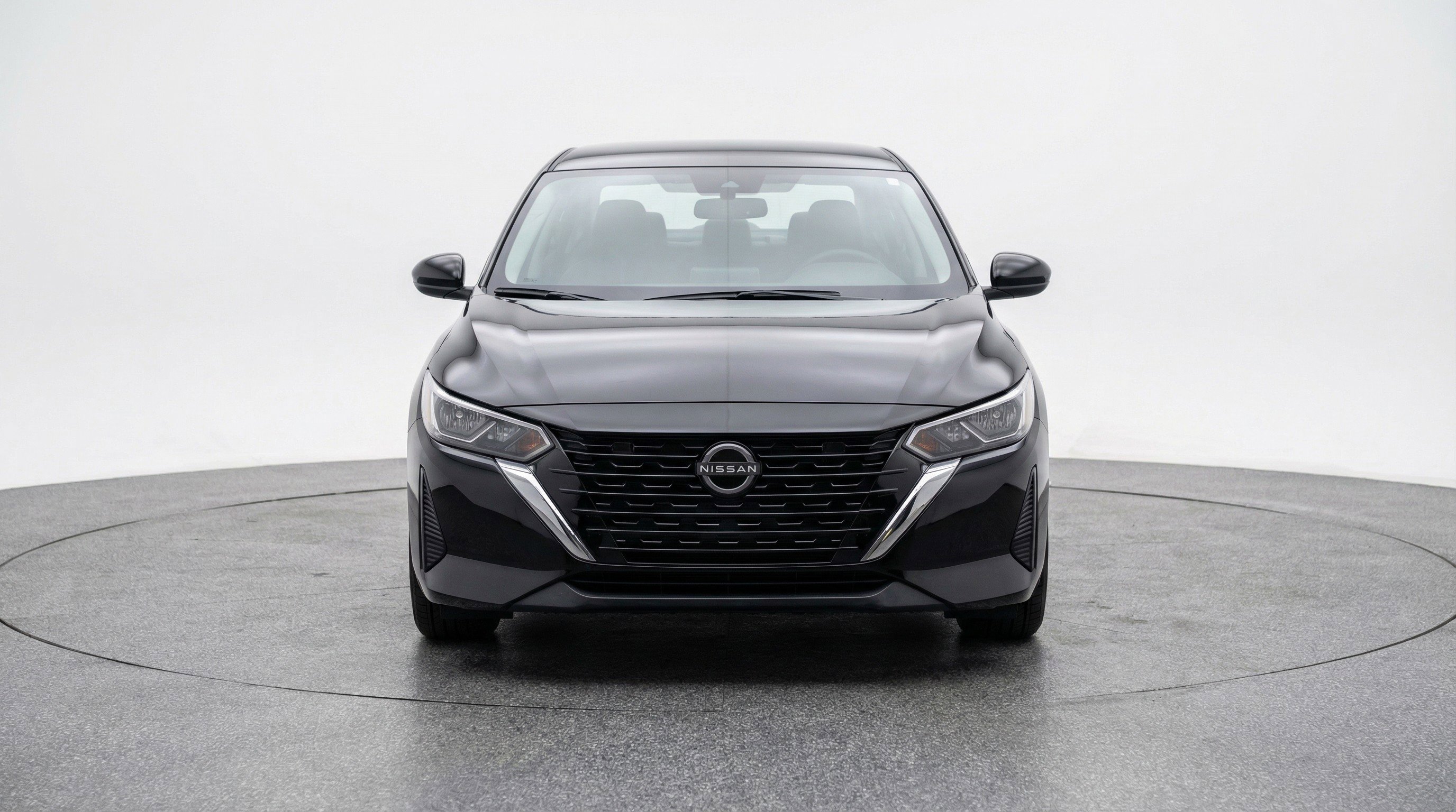 Used 2025 Nissan Sentra SV image 2