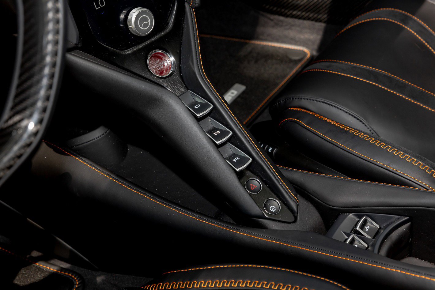 New 2024 McLaren 750S Spider image 31