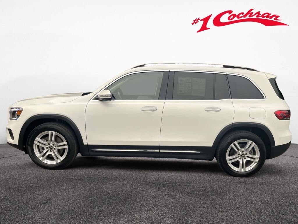 Certified 2023 Mercedes-Benz GLB 250 4MATIC w/ Premium Package image 11