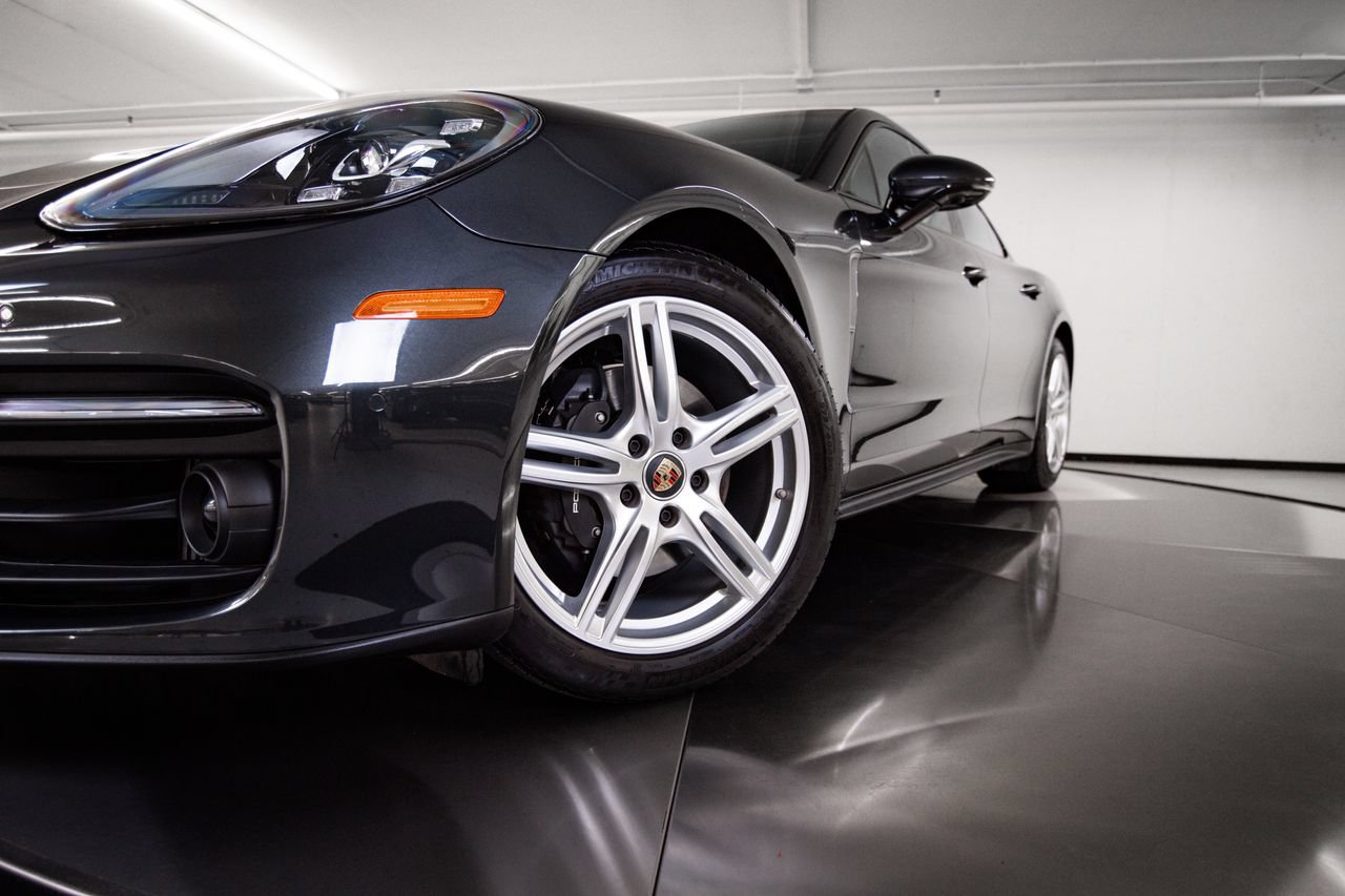 Certified 2023 Porsche Panamera 4 Platinum Edition AWD/4WD image 12
