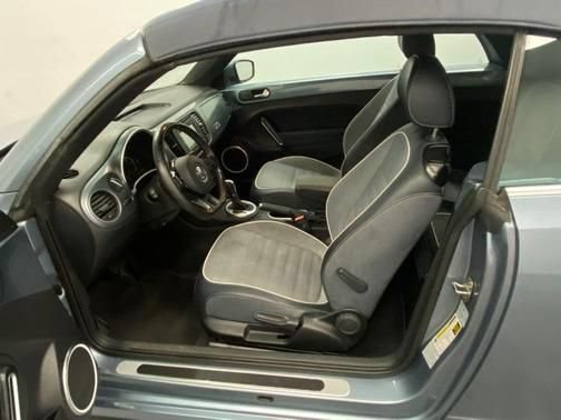 Used 2016 Volkswagen Beetle 1.8T Denim FWD image 20