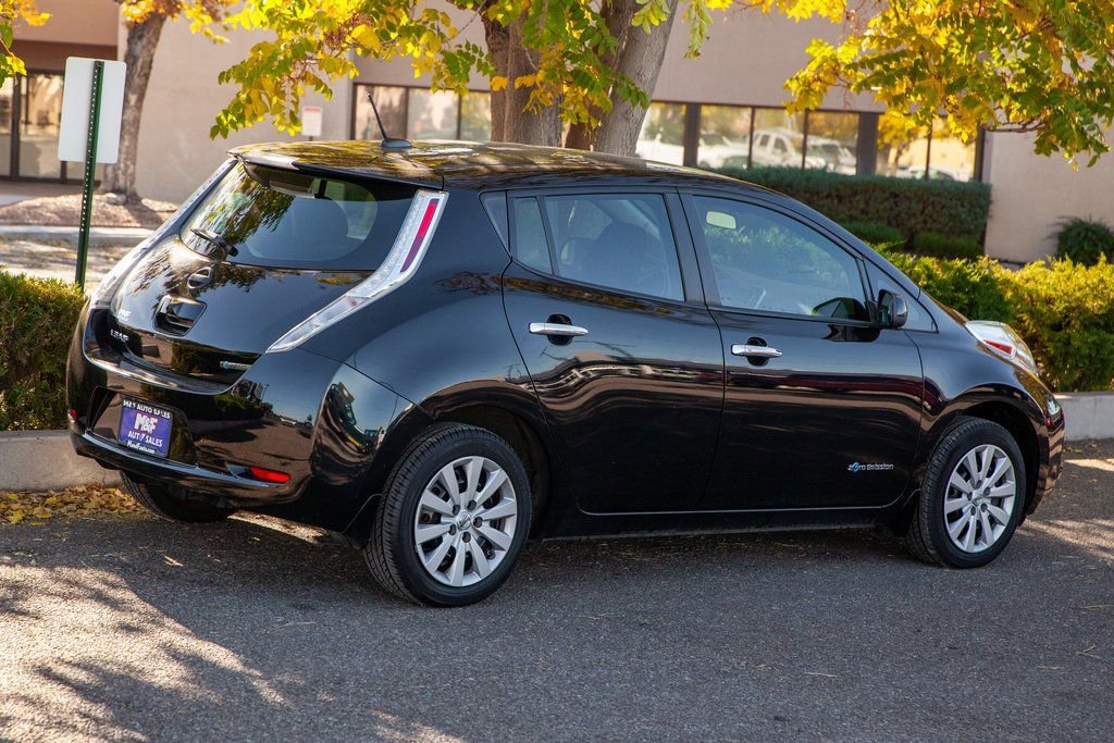 Used 2015 Nissan Leaf S w/ Charge Package image 5
