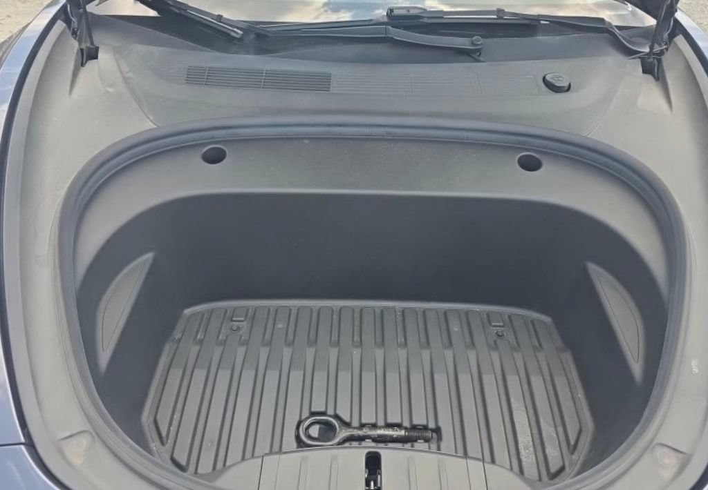 Used 2023 Tesla Model 3 Standard Range RWD image 13