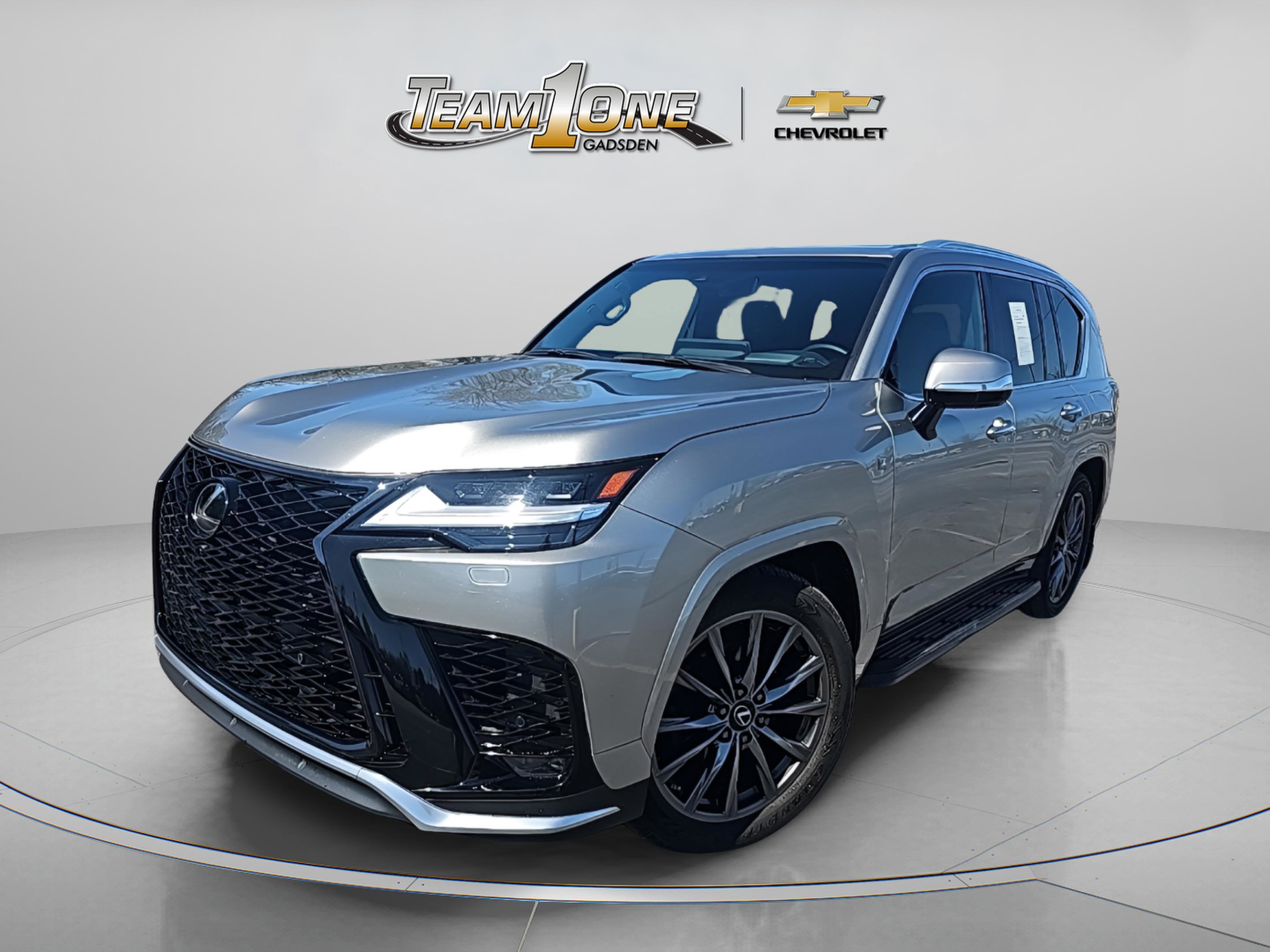 Used 2023 Lexus LX 600 F Sport image 4