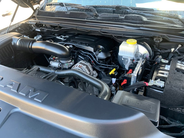 Used 2022 RAM 1500 Big Horn AWD/4WD image 32