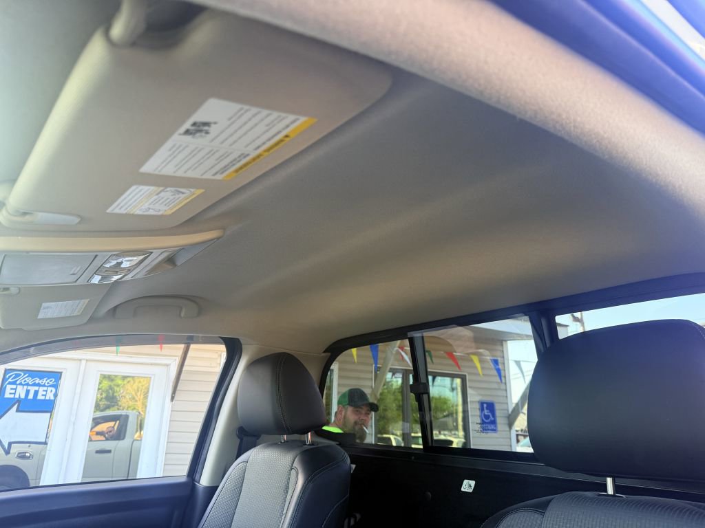 Used 2017 Nissan Titan S image 15