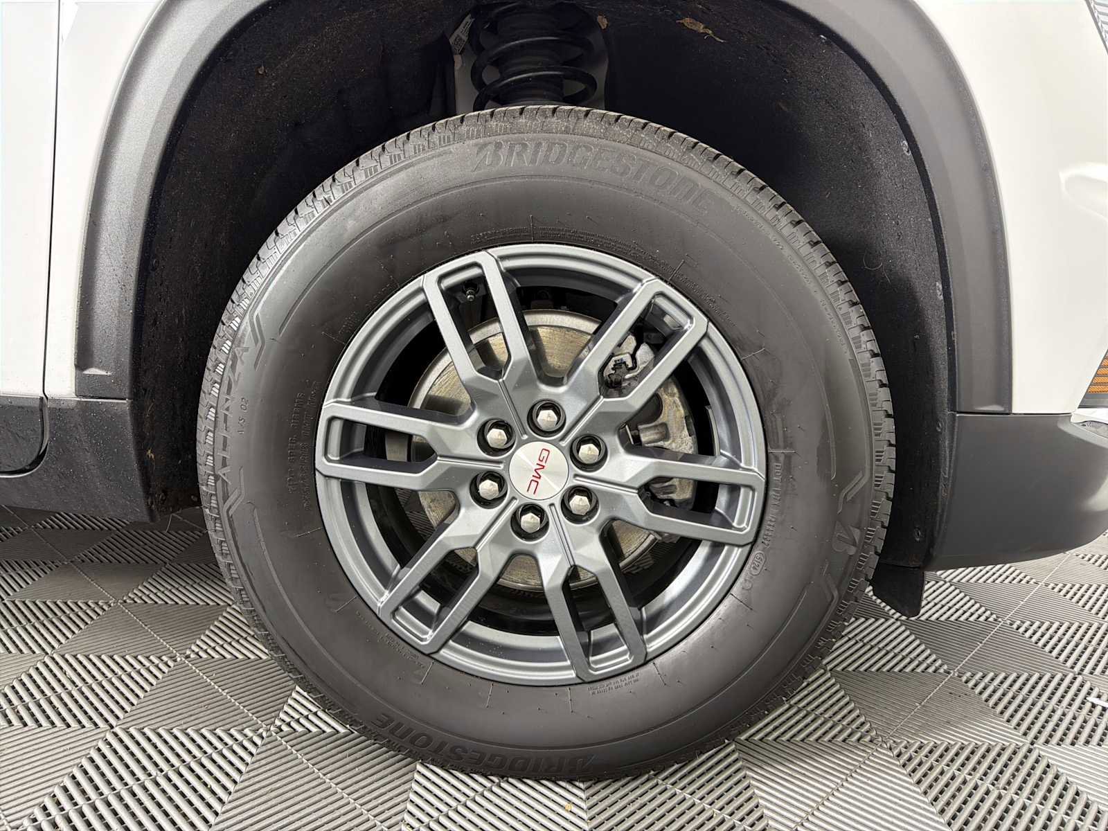 New 2025 GMC Acadia Elevation image 20