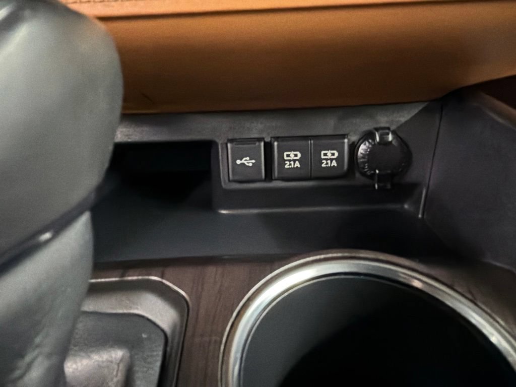 Used 2020 Toyota Highlander Platinum AWD/4WD image 15