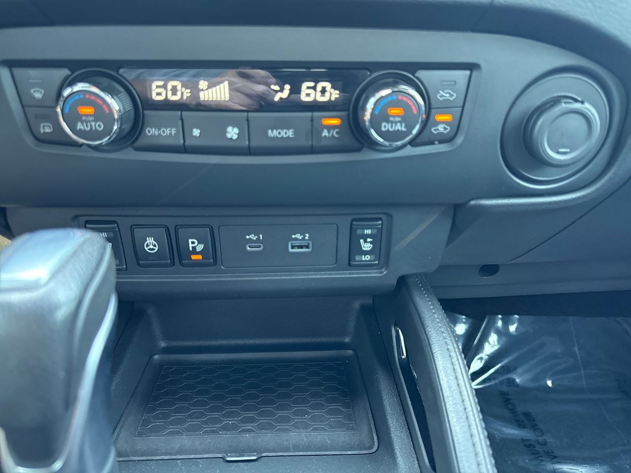 Used 2022 Nissan Frontier PRO-4X w/ Pro-4X Premium Package AWD/4WD image 24