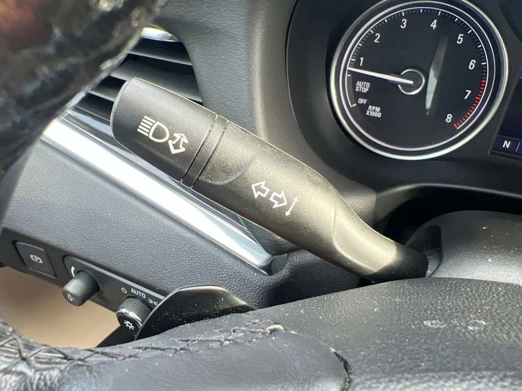 Used 2020 Buick Enclave Essence FWD image 41