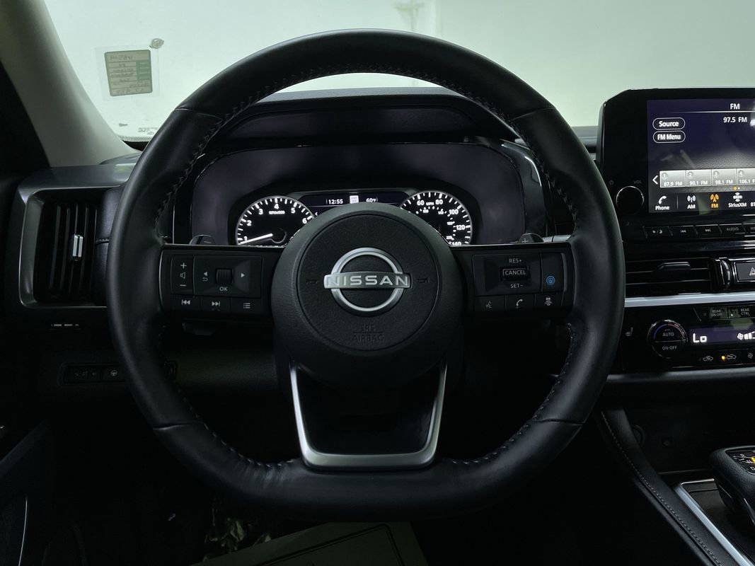 Used 2024 Nissan Pathfinder SL image 20