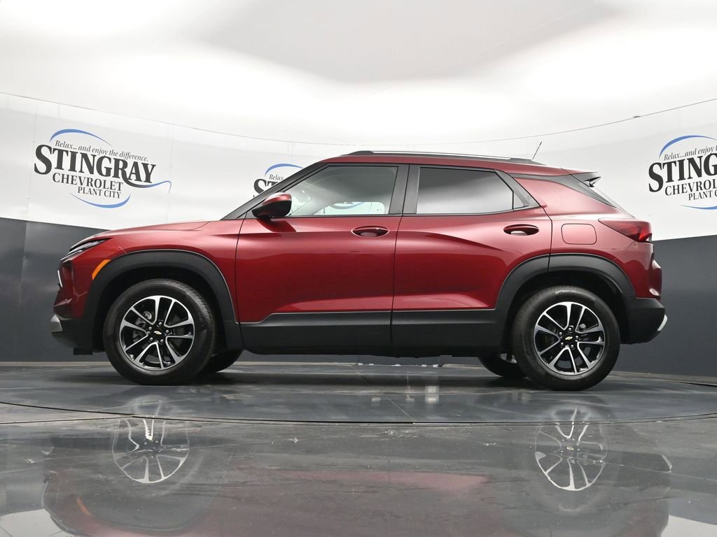 Used 2025 Chevrolet TrailBlazer LT w/ Convenience Package FWD image 20