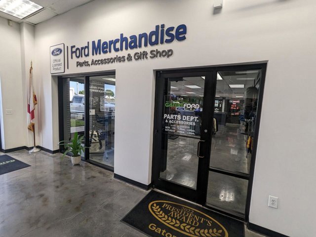 Used 2024 RAM 2500 Big Horn w/ Bed Utility Group image 29