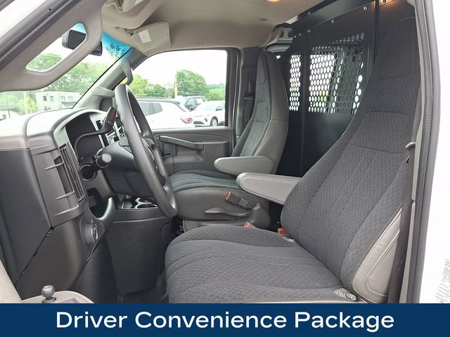 Used 2024 GMC Savana 2500 w/ Driver Convenience Package RWD image 2