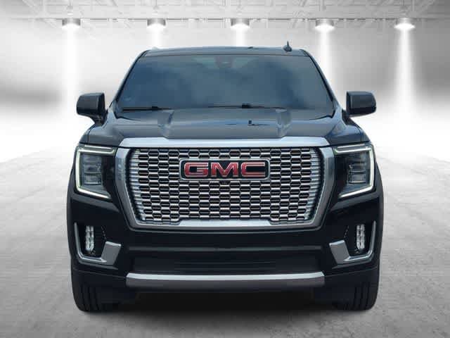 Used 2021 GMC Yukon XL Denali w/ Denali Premium Package AWD/4WD image 3