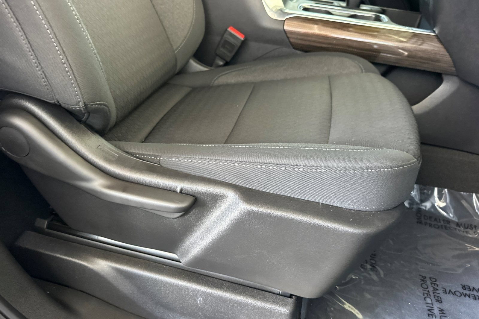 Used 2025 Chevrolet Silverado 1500 LT Trail Boss w/ LPO, Dark Essentials Package AWD/4WD image 22