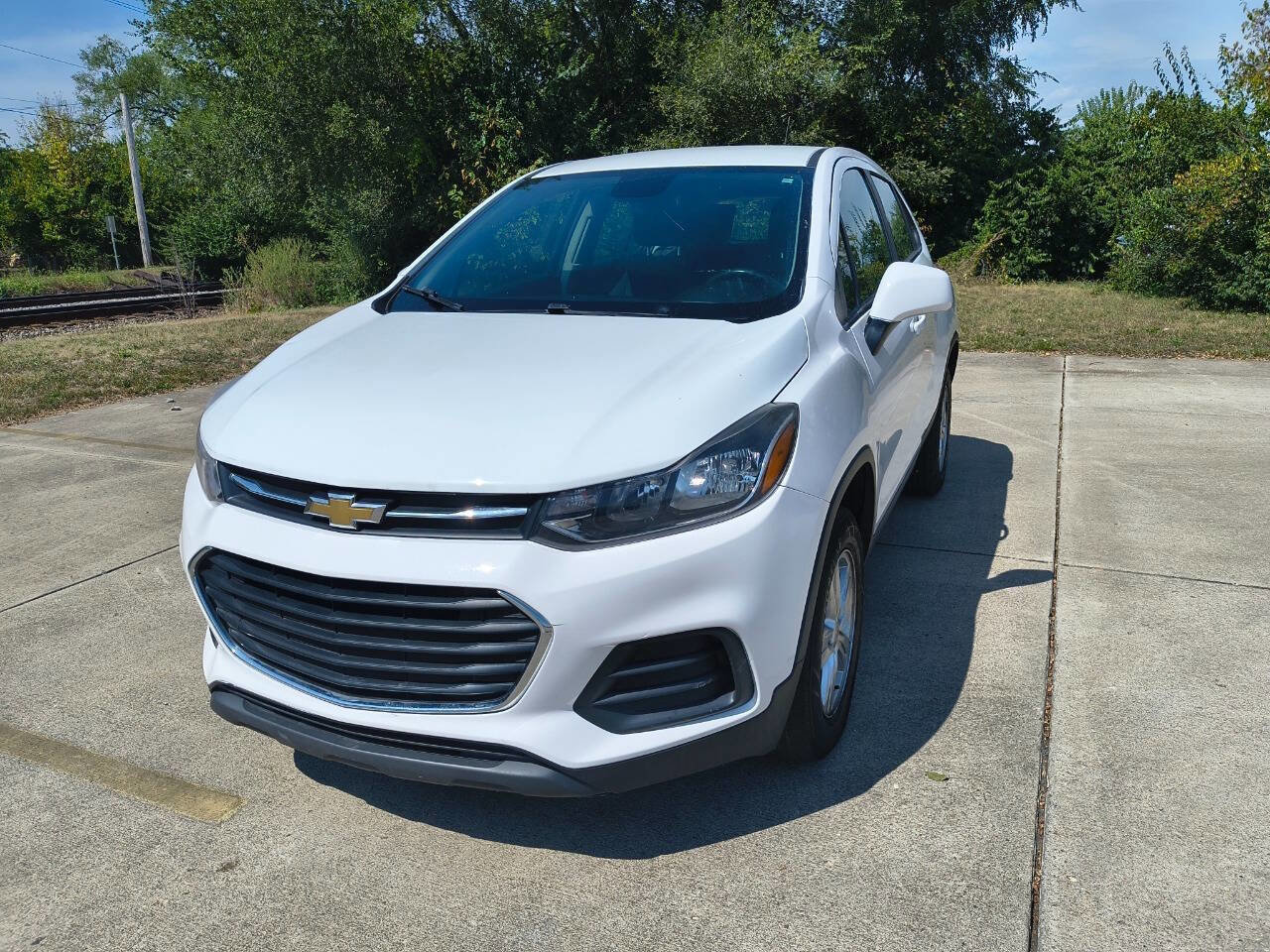 Used 2018 Chevrolet Trax LS image 1