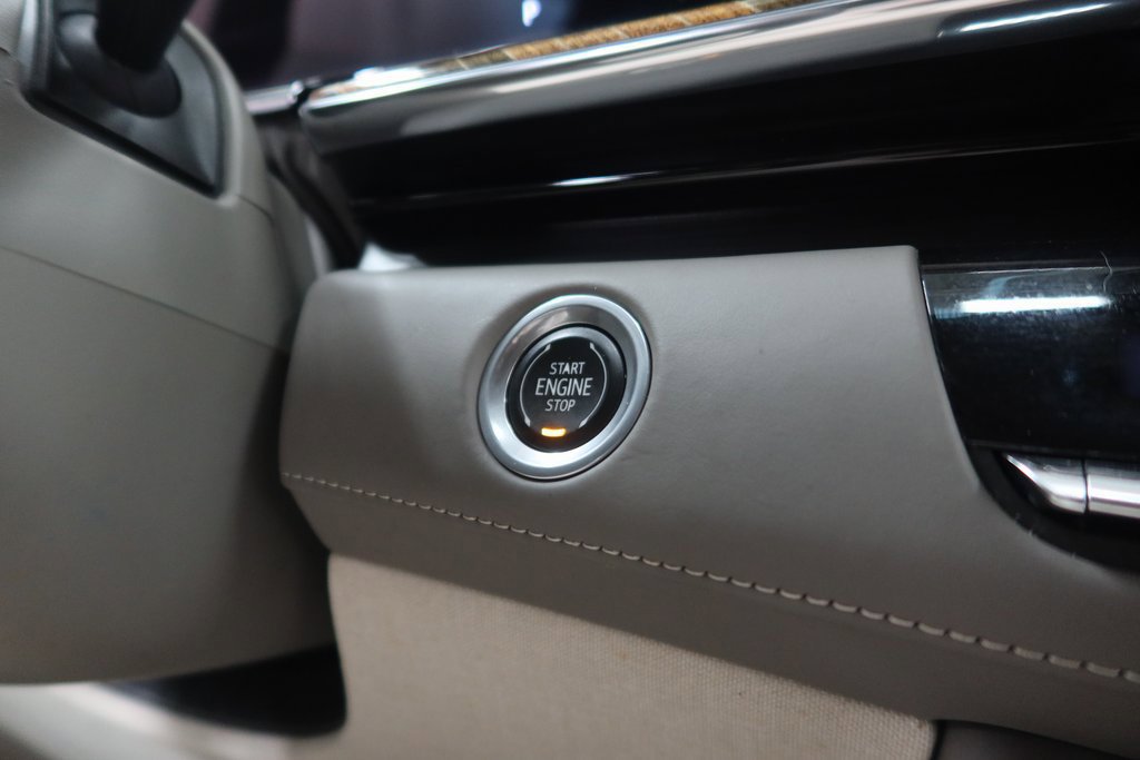 Used 2022 Cadillac Escalade Sport Platinum w/ LPO, ONYX Package AWD/4WD image 24