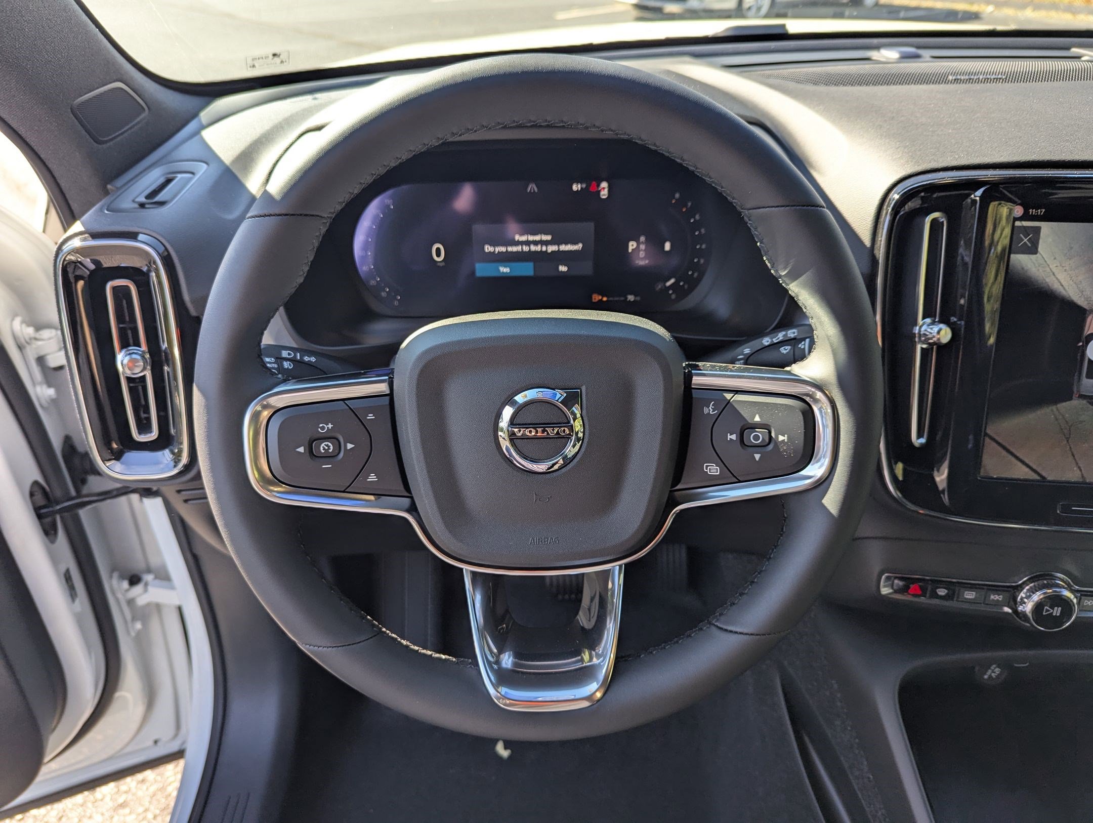 New 2026 Volvo XC40 B5 Ultra w/ Protection Package Premier image 11