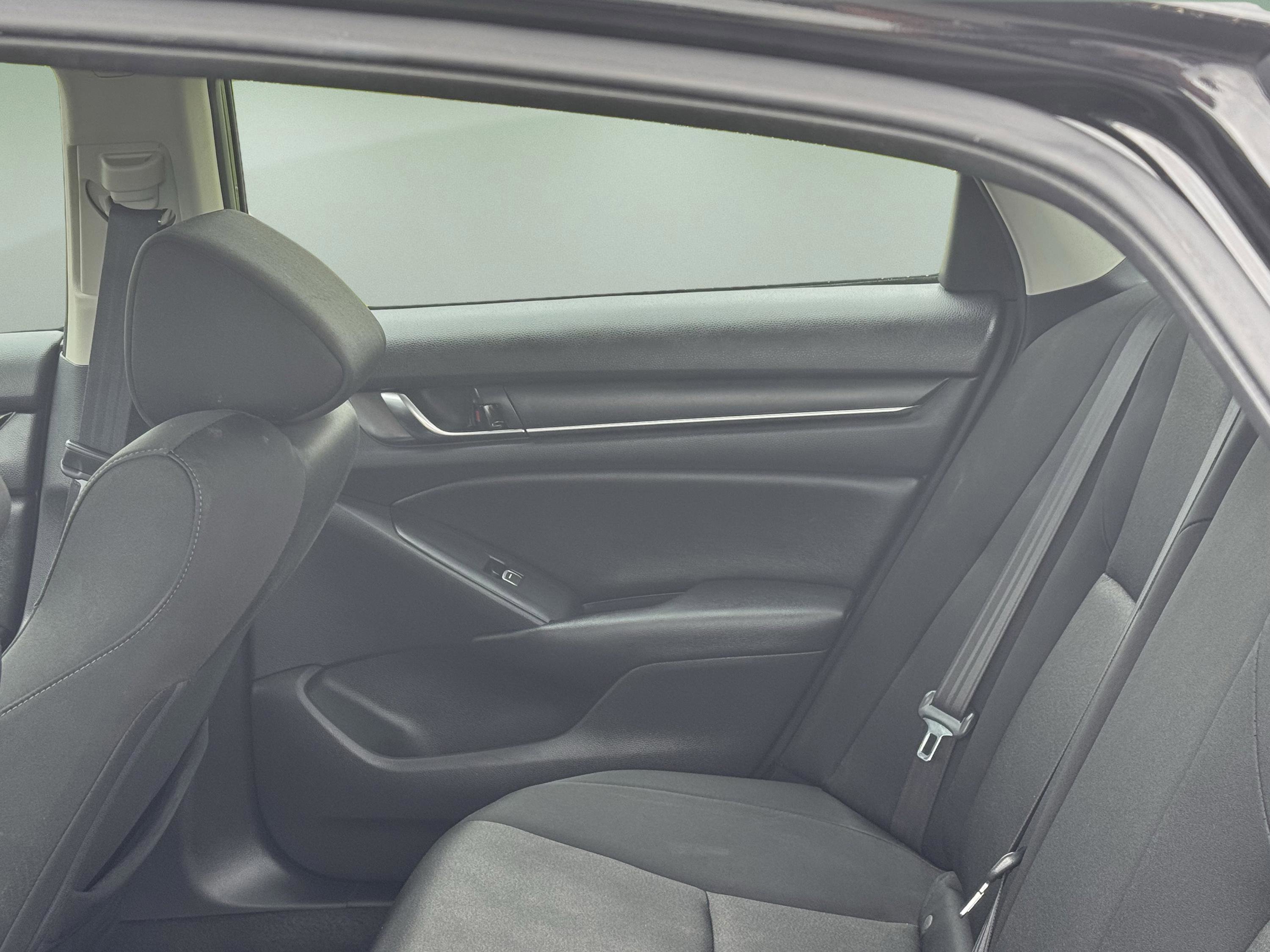Used 2020 Honda Accord LX image 9