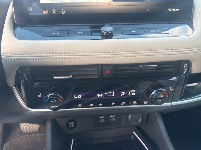 Used 2024 Nissan Rogue SL image 26