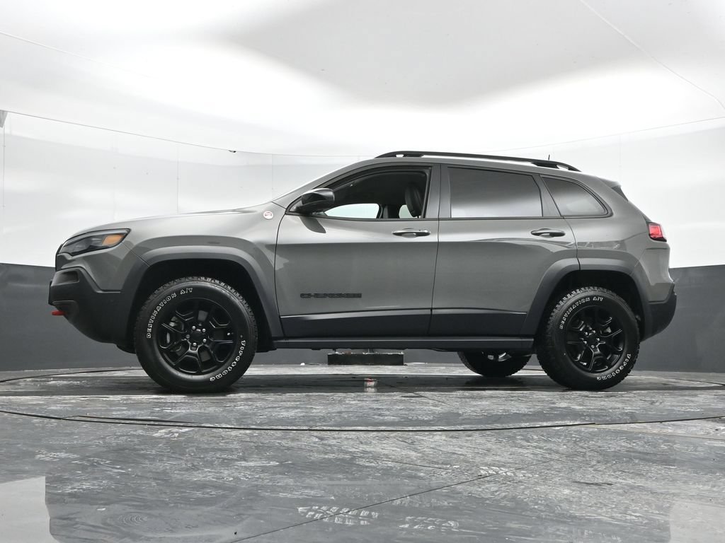 Used 2023 Jeep Cherokee Trailhawk w/ Trailer Tow Group AWD/4WD image 50