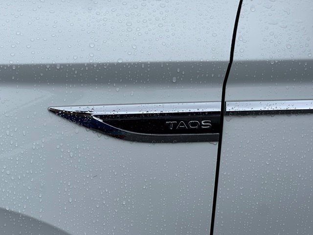 Certified 2023 Volkswagen Taos SEL AWD/4WD image 10