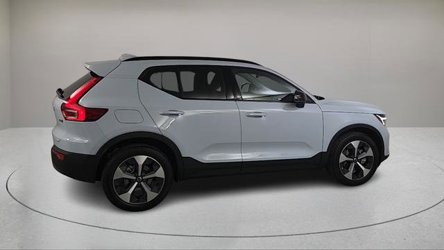 Certified 2026 Volvo XC40 B5 Plus w/ Protection Package Premier AWD/4WD image 3
