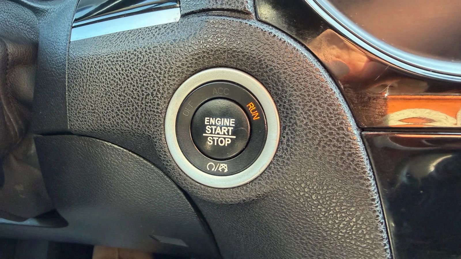 Used 2021 Chrysler 300 S image 40