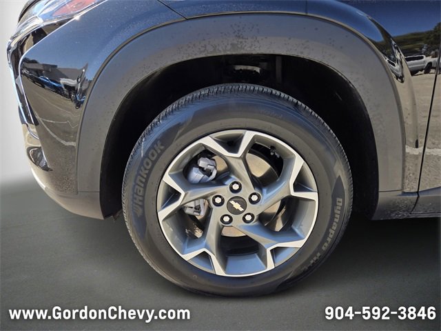 Certified 2025 Chevrolet Trax LT w/ LT Convenience Package image 11